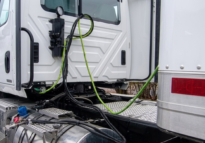 white truck with straight cable asembly